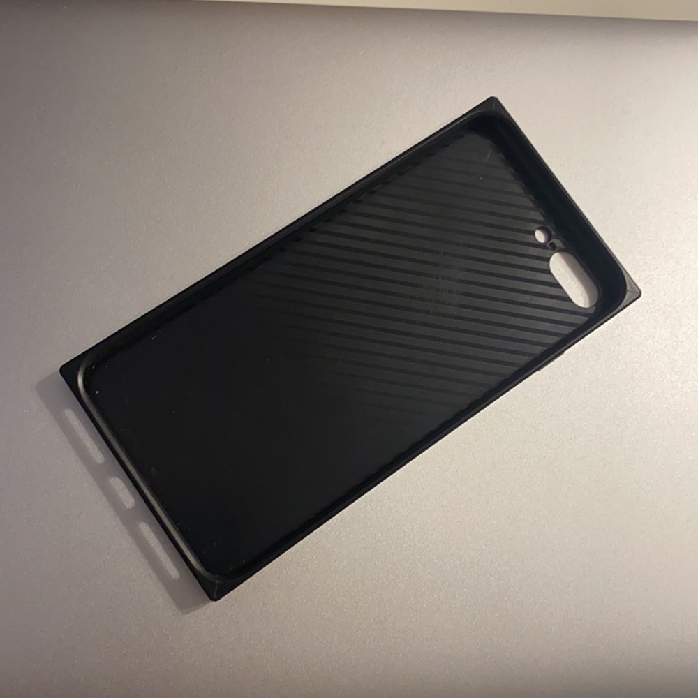iPhone 8 Plus Case - Picture 2 of 2